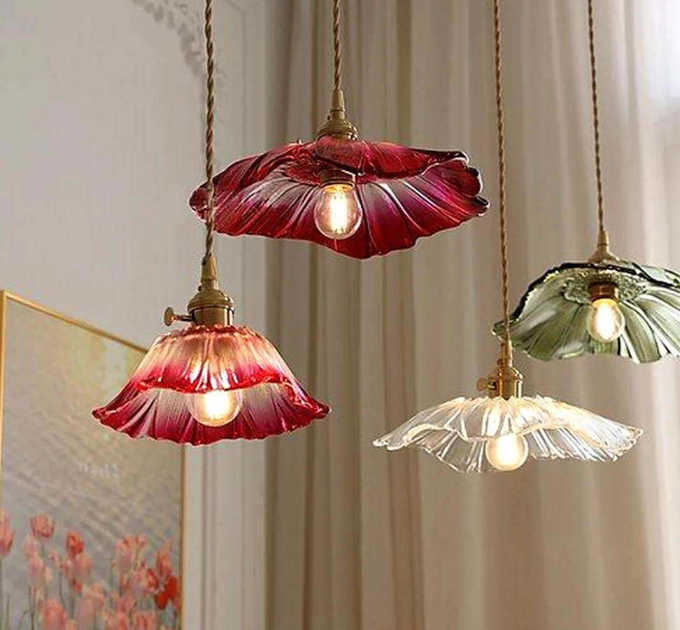 Relaxed ceiling detail supports the outdoor space through ease, leaving the space feeling visually grounded.