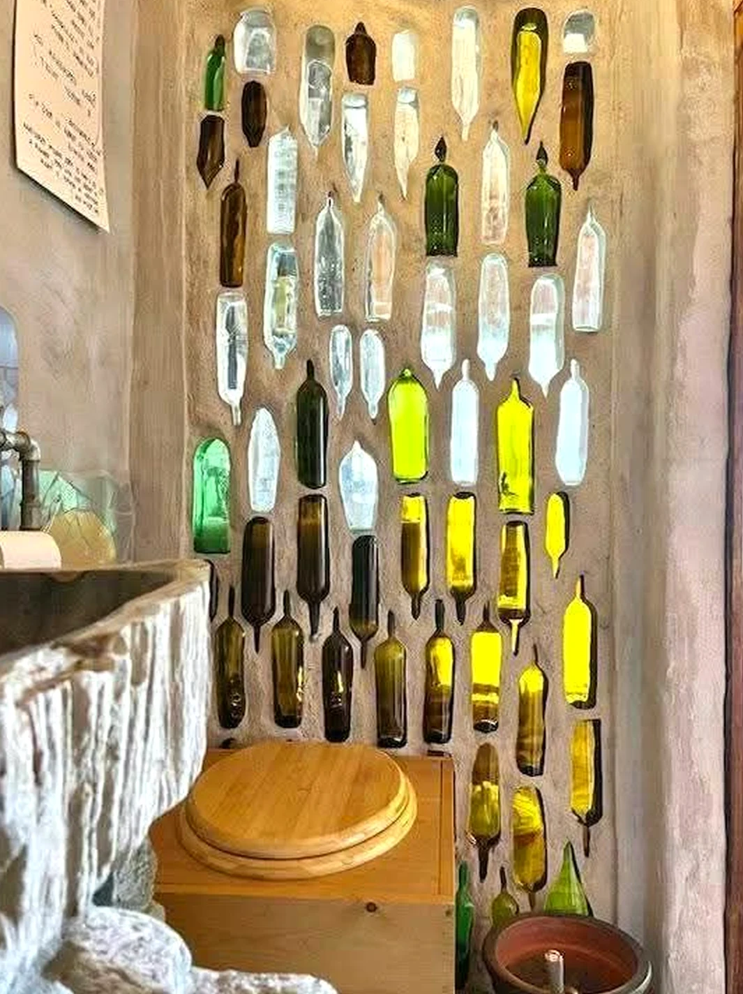 Crisp wall niche gives the room more depth, so the whole view feels ready for quiet use.
