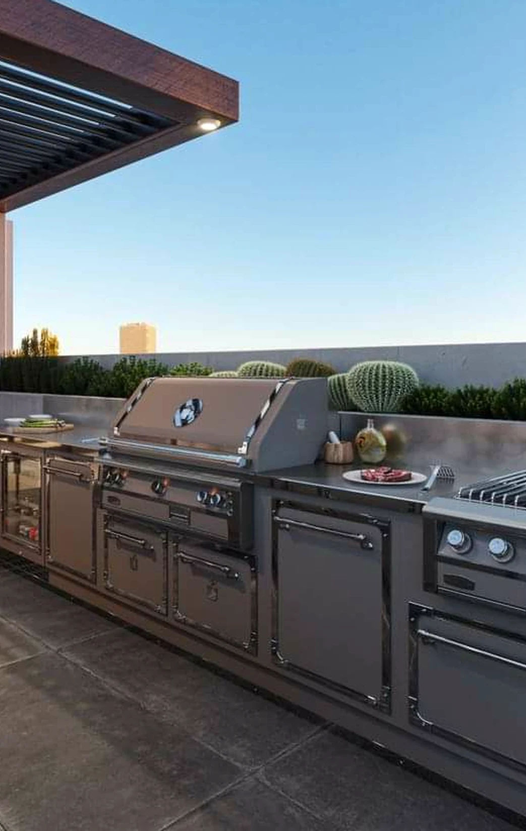 Relaxed entry console draws attention to clarity while the view stays quietly finished.