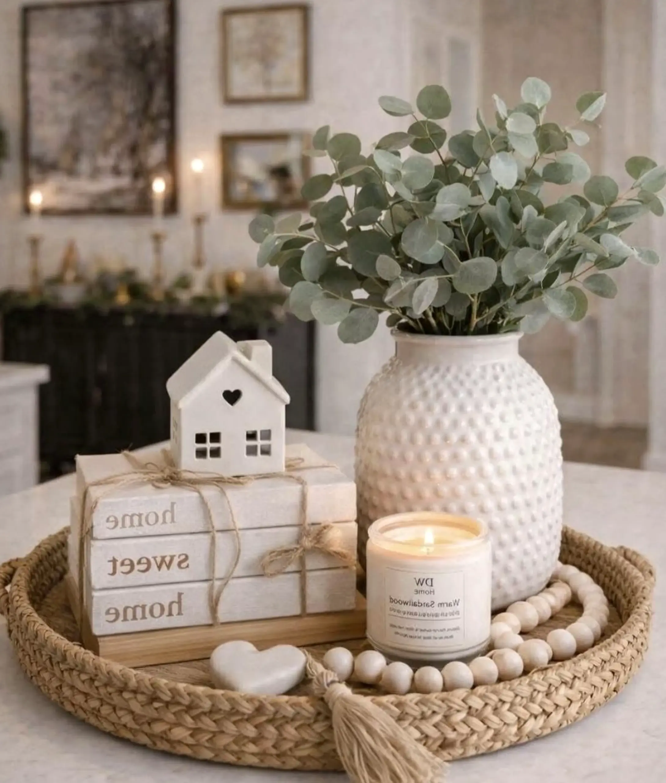 Fresh lamp detail anchors the backdrop with detail, giving the view a mood that feels warm without clutter.